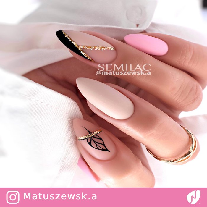 Soft Pink Nails Minimal Design